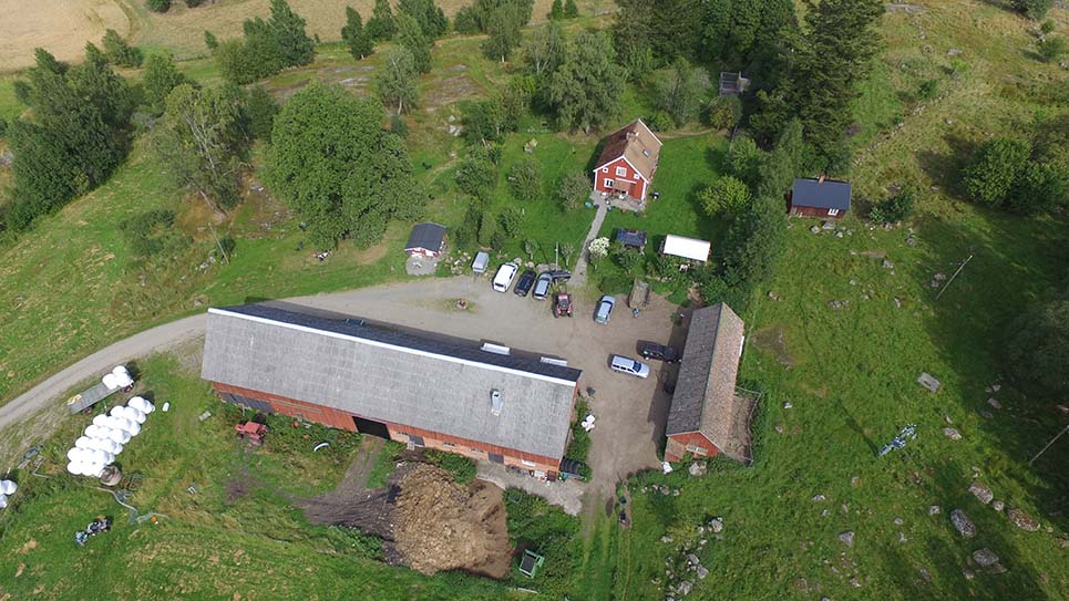 Flygbild över gården