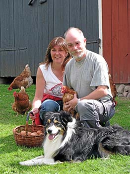 Familjen utanför hönshuset